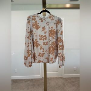 SHEIN Cream Blouse with Tan Floral Print Woman’s size L